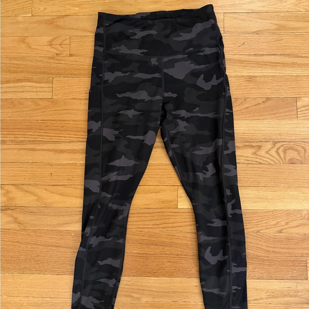 Athleta Black Camo Leggings